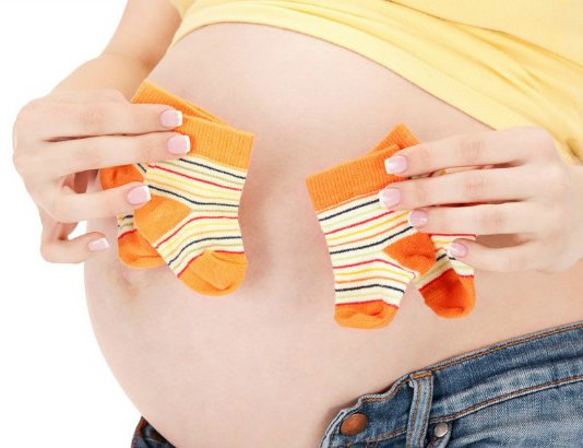 Consejos para organizarse y no volverse loca si esperas gemelos