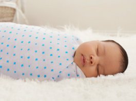 "Swaddle baby", la nueva moda de envolver a los bebés para dormir